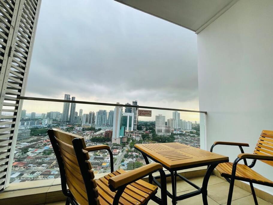 Ksl Cozy Bathtub Super High Floor View Johor Bahru